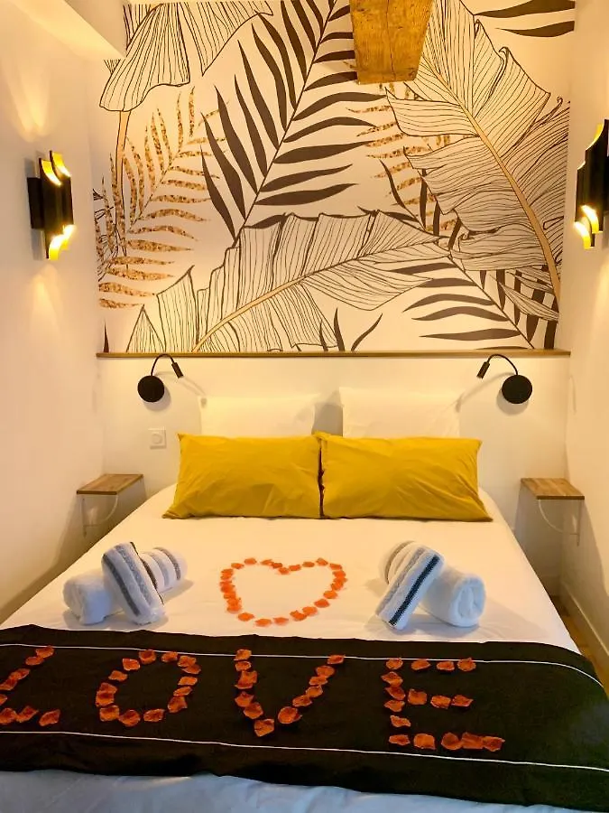 Appartement Luxe et Calme en Hyper Centre - La Cour des Bois à Lyon